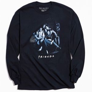 FRIENDS Graphic Long-Sleeve